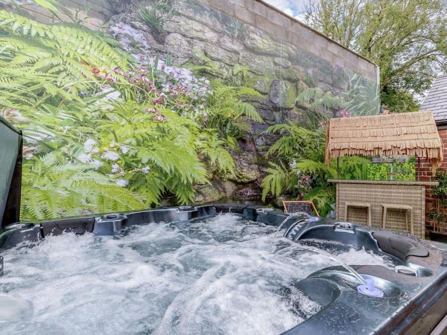 Ferienwohnung Dawns House Cromford, Peak District, Hot Tub, For 6 - Stunning Views Exterior foto
